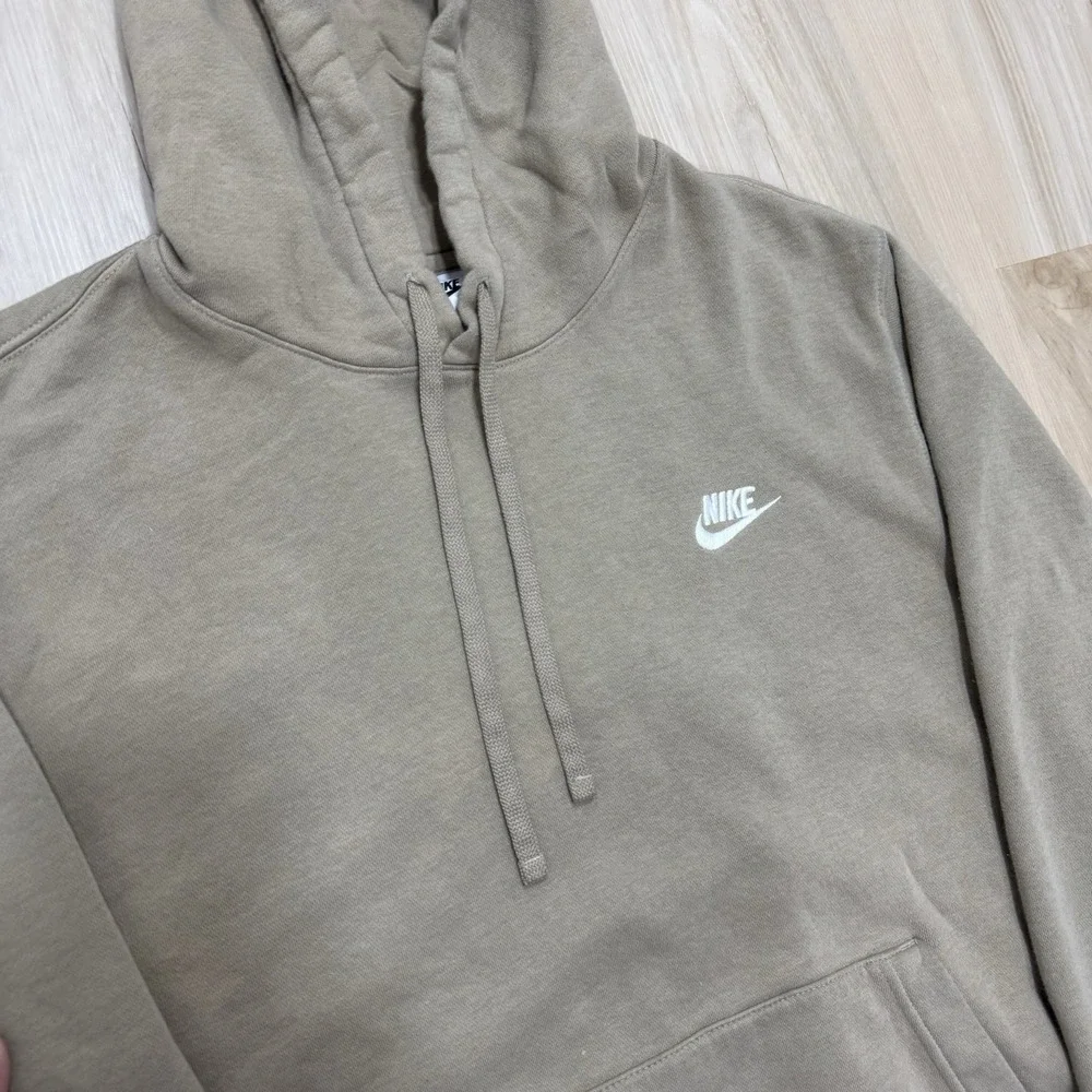 Nike Sweater Mens Size Large Beige Sand Tan Swoosh Pullover Hoodie Sweatshirt